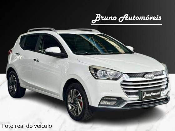 JAC T40 1.6 16V GASOLINA 4P CVT